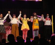 Agenda cultural tem musical do Djavan, Mozart no MON e duas novas exposições nos museus