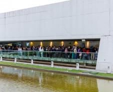 Agenda cultural tem musical do Djavan, Mozart no MON e duas novas exposições nos museus