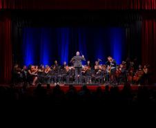 Agenda cultural tem Troféu Gralha Azul, Ney Matogrosso, Festa Literária e mostra inédita