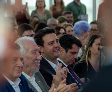 Estado lança programa Paraná Amigo da Pessoa Idosa e oficializa Bolsa Cuidador