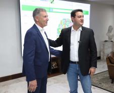 Estado vai pagar 13º salário integral no dia 5 de dezembro, anuncia governador