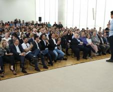 Estado e Prefeitura de Curitiba firmam convênios de R$ 181 milhões para trinário e Escola de Circo