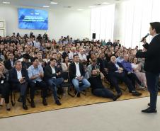 Estado e Prefeitura de Curitiba firmam convênios de R$ 181 milhões para trinário e Escola de Circo