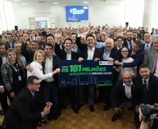 Estado e Prefeitura de Curitiba firmam convênios de R$ 181 milhões para trinário e Escola de Circo