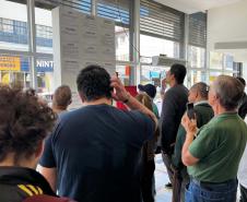 Mutirão de Empregos reúne mais de 20 empresas e oferece mais de mil vagas em Curitiba