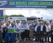 Governador entrega 150 ambulâncias com UTIs para todas as regiões do Paraná