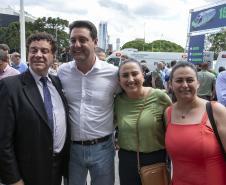 Governador entrega 150 ambulâncias com UTIs para todas as regiões do Paraná