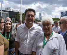 Governador entrega 150 ambulâncias com UTIs para todas as regiões do Paraná