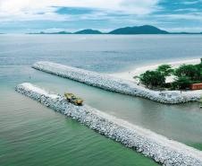 Revitalização do molhe de Pontal do Paraná alcança 92% e será concluída nos próximos dias