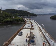 Com grande avanço no trecho estaiado, Ponte de Guaratuba chega a 85% de execução