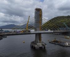 Com grande avanço no trecho estaiado, Ponte de Guaratuba chega a 85% de execução