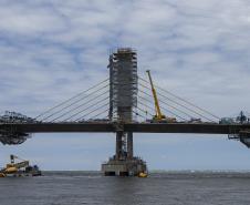 Com grande avanço no trecho estaiado, Ponte de Guaratuba chega a 85% de execução