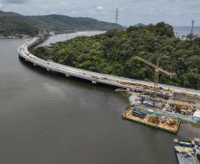 Com grande avanço no trecho estaiado, Ponte de Guaratuba chega a 85% de execução