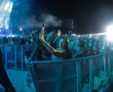 Roupa Nova mais do que dobra público de dois anos atrás no Verão Maior Paraná em Matinhos