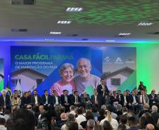 130 mil famílias: Casa Fácil impulsiona habitação e movimenta a economia do Paraná