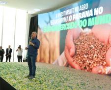 Ratinho Junior lança programas que levam energia mais potente e conectividade às propriedades rurais