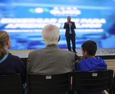 Estado lança 2ª fase do Programa Bons Olhos Paraná para atender mais 540 mil alunos