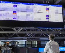 Principais aeroportos do Paraná esperam movimento de 172 mil pessoas durante Carnaval