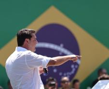 Ratinho Junior entrega 243 drones para monitoramento aéreo das forças de segurança do Paraná