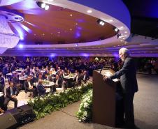 Piana participa da posse do novo presidente da Associação Comercial do Paraná