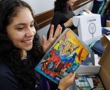 Com novidades, 1 milhão de estudantes da rede estadual voltam às aulas no Paraná