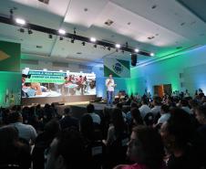 O governador Carlos Massa Ratinho Junior e o secretário de Educação, Roni Miranda, anunciam nesta quinta-feira (5) no Seminário de Diretores da rede estadual novos investimentos do programa Escola Mais Bonita, em Foz do Iguaçu.