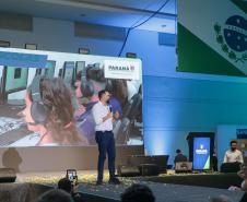 O governador Carlos Massa Ratinho Junior e o secretário de Educação, Roni Miranda, anunciam nesta quinta-feira (5) no Seminário de Diretores da rede estadual novos investimentos do programa Escola Mais Bonita, em Foz do Iguaçu.