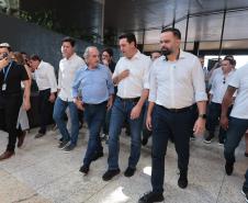 O governador Carlos Massa Ratinho Junior e o secretário de Educação, Roni Miranda, anunciam nesta quinta-feira (5) no Seminário de Diretores da rede estadual novos investimentos do programa Escola Mais Bonita, em Foz do Iguaçu.