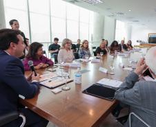 O governador Carlos Massa Ratinho Junior recebe nesta segunda-feira (23) representantes do Grupo Mulheres do Brasil.