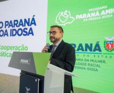 Paraná lança Cadastro do Cuidador e reforça cooperação em políticas para pessoa idosa