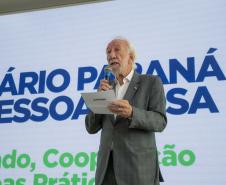 Paraná lança Cadastro do Cuidador e reforça cooperação em políticas para pessoa idosa