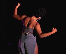 1.º museu-satélite, Festival de Curitiba e shows na Ilha do Mel marcam agenda da semana