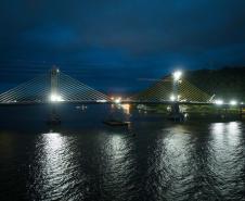 Em reta final, obras da Ponte de Guaratuba seguem inclusive no turno da noite