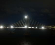 Em reta final, obras da Ponte de Guaratuba seguem inclusive no turno da noite