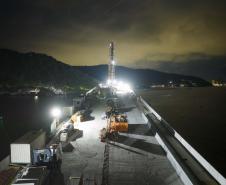 Em reta final, obras da Ponte de Guaratuba seguem inclusive no turno da noite