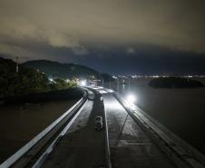 Em reta final, obras da Ponte de Guaratuba seguem inclusive no turno da noite