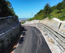 Ponte de Guaratuba inicia revestimento em concreto asfáltico dos acessos