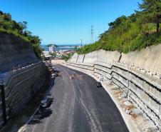 Ponte de Guaratuba inicia revestimento em concreto asfáltico dos acessos