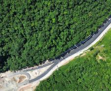 Ponte de Guaratuba inicia revestimento em concreto asfáltico dos acessos