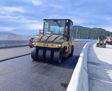 Começam as obras de pavimentação do tabuleiro da Ponte de Guaratuba