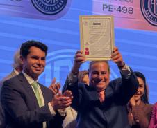 Casa Civil é 1º órgão do Estado a receber o selo “Nós Por Elas” de enfrentamento à violência contra mulher