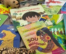 Rede estadual amplia acervo com literatura indígena para 3,6 mil estudantes no Paraná. Foto: Fundepar
