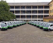 Estado amplia alcance do Mãos Amigas com entrega de 18 vans para manutenção de escolas