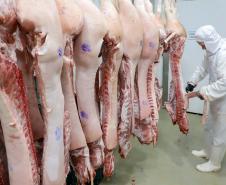 Perto do trilhão: vendas de empresas do Paraná para outros estados crescem 211% em sete anos