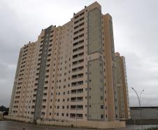 Com recursos do Estado, 208 famílias recebem apartamentos em residencial em Curitiba