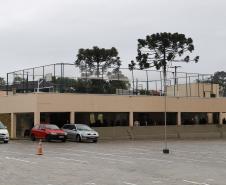 Com recursos do Estado, 208 famílias recebem apartamentos em residencial em Curitiba