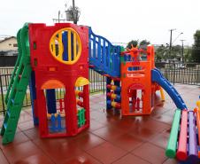 Com recursos do Estado, 208 famílias recebem apartamentos em residencial em Curitiba