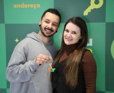 Com recursos do Estado, 208 famílias recebem apartamentos em residencial em Curitiba