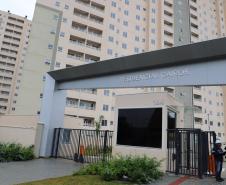 Com recursos do Estado, 208 famílias recebem apartamentos em residencial em Curitiba