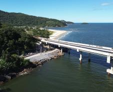 Ponte de Guaratuba já está 100% pavimentada e começa a ganhar iluminação final